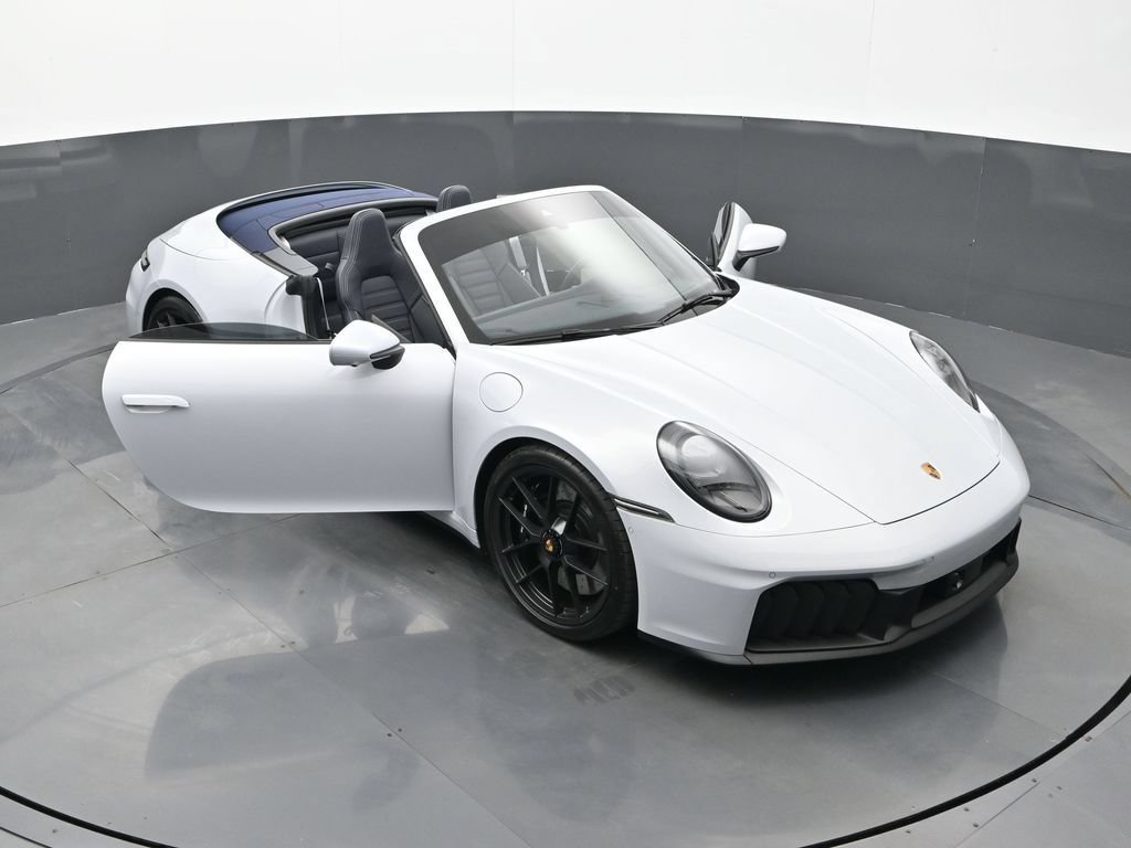Certified 2026 Porsche 911 Carrera GTS RWD image 29