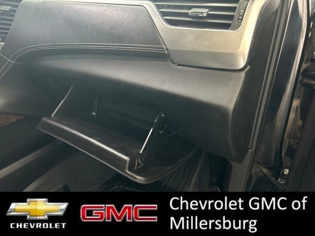 Used 2019 Chevrolet Tahoe LT image 32
