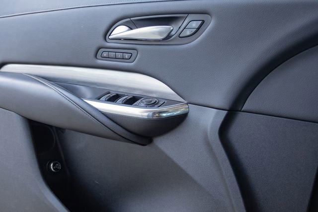 Used 2024 Cadillac XT4 Premium Luxury image 24