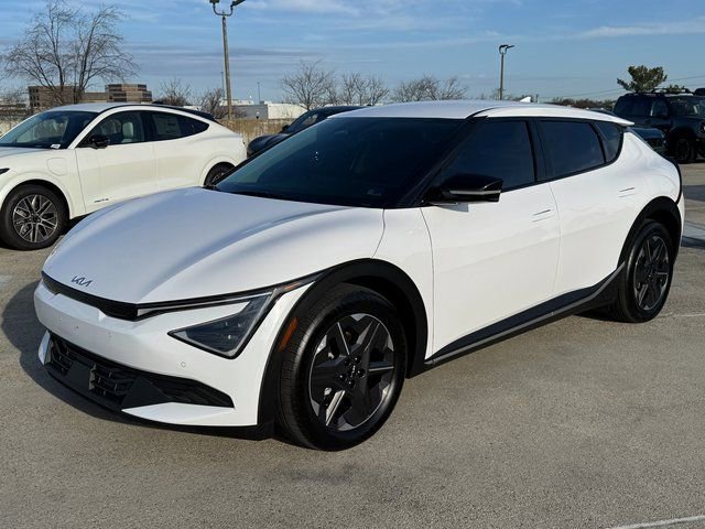 Used 2025 Kia EV6 Light image 12