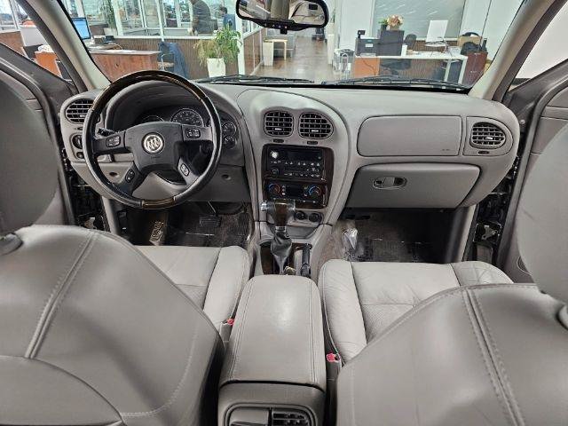 Used 2005 Buick Rainier CXL w/ Luxury Package AWD/4WD image 9