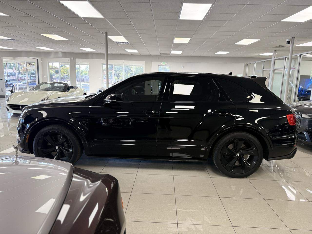 Used 2018 Bentley Bentayga AWD/4WD image 6