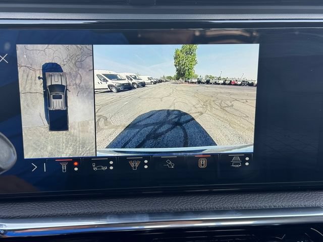 Used 2025 GMC Sierra 3500 Denali w/ Denali Reserve Package AWD/4WD image 30