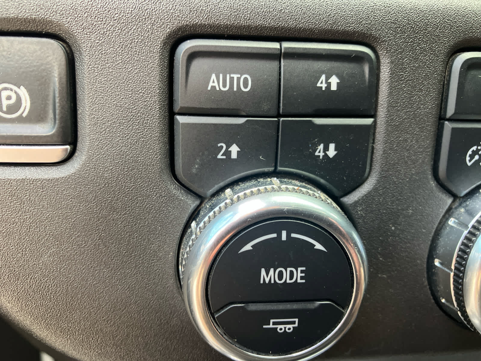 Used 2024 GMC Sierra 1500 Elevation w/ X31 Off-Road Package AWD/4WD image 15