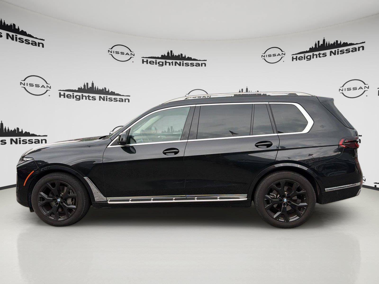 Used 2026 BMW X7 xDrive40i AWD/4WD image 2