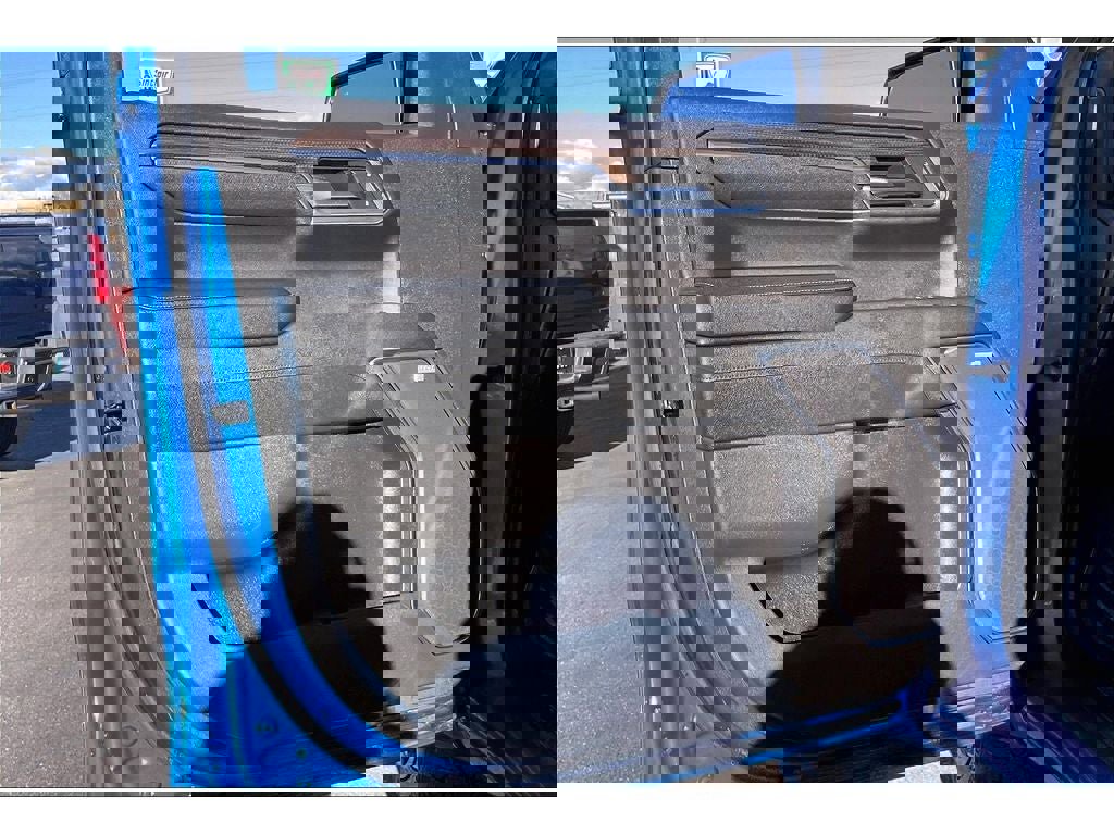 Used 2024 Chevrolet Silverado 1500 LT Trail Boss w/ LT Trail Boss Premium Package image 25