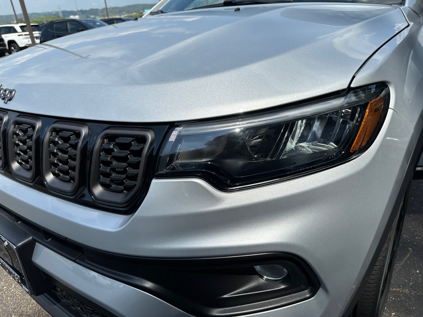 New 2026 Jeep Compass Latitude AWD/4WD image 39