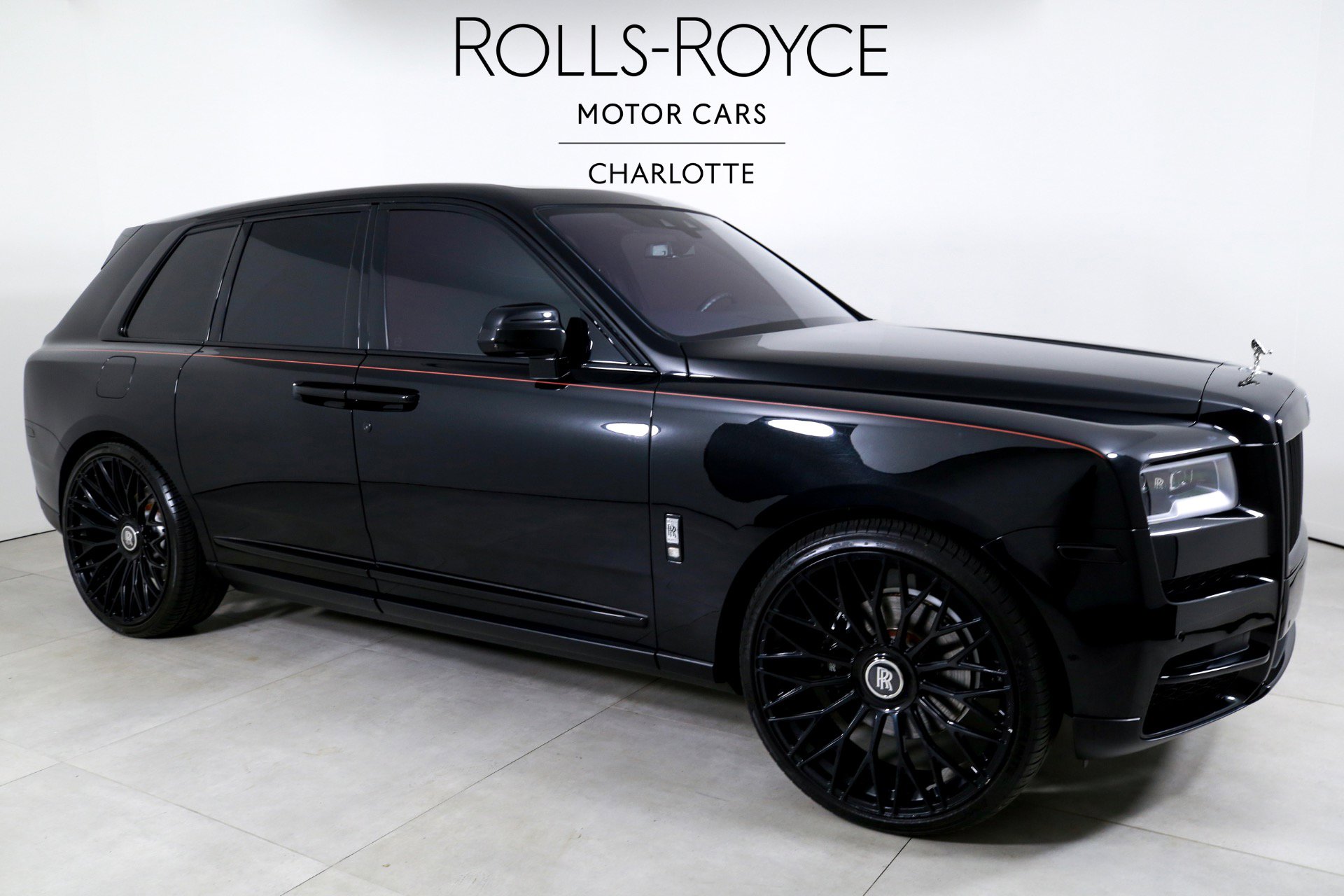 Certified 2022 Rolls-Royce Cullinan w/ Dark Exterior Package image 5