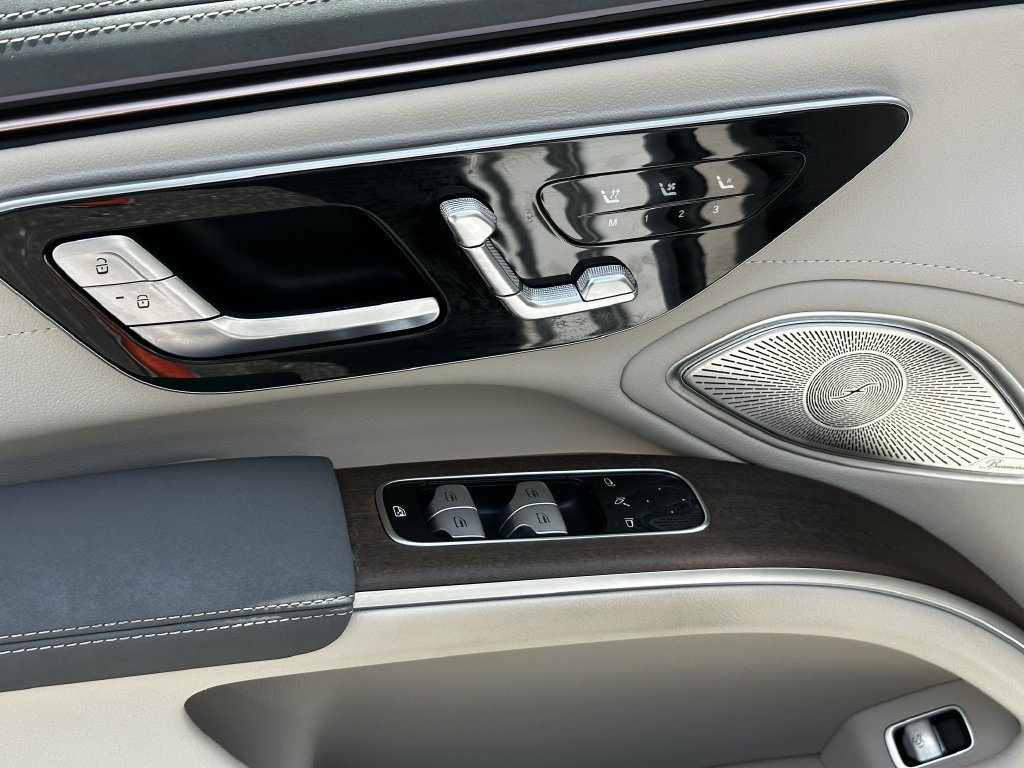 Certified 2023 Mercedes-Benz EQS 580 4MATIC Sedan image 12