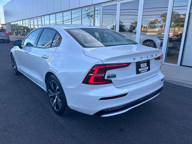 Used 2024 Volvo S60 B5 Plus w/ Climate Package AWD/4WD image 3