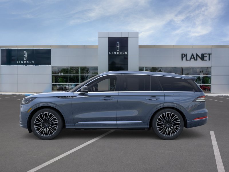 New 2026 Lincoln Aviator Black Label w/ Dynamic Handling Package AWD/4WD image 3