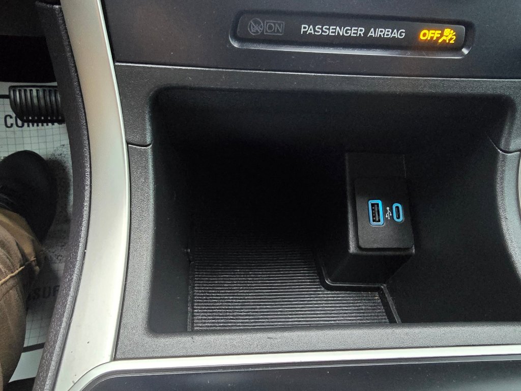 Used 2024 Ford Edge SE w/ Black Appearance Package image 30