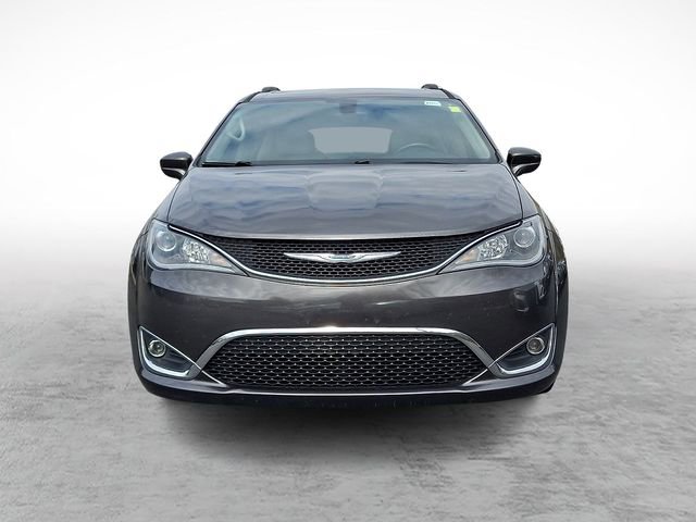 Used 2018 Chrysler Pacifica Touring-L image 2