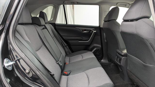 Used 2019 Toyota RAV4 XLE w/ Convenience Package image 19