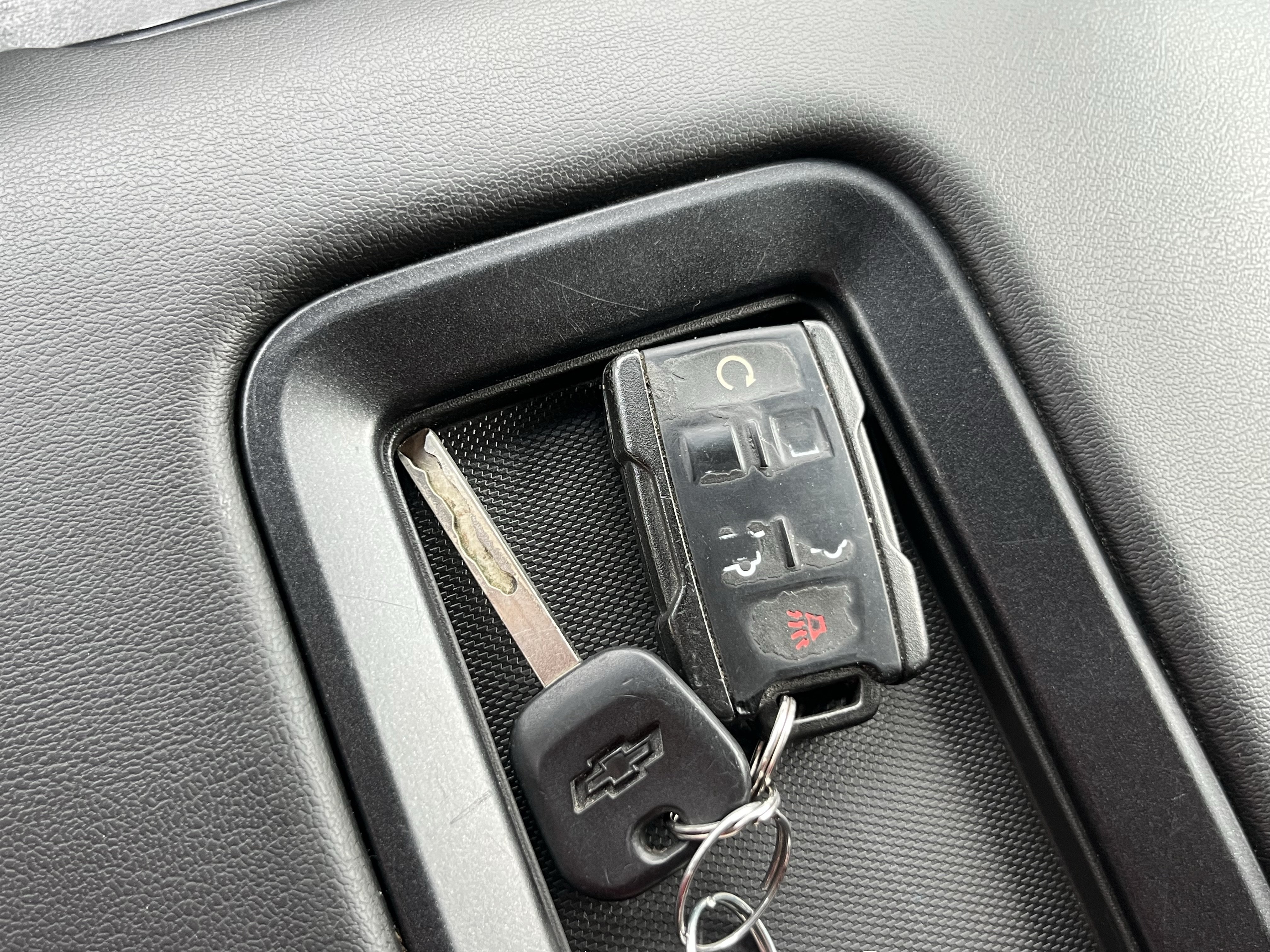 Used 2016 Chevrolet Suburban LT AWD/4WD image 39