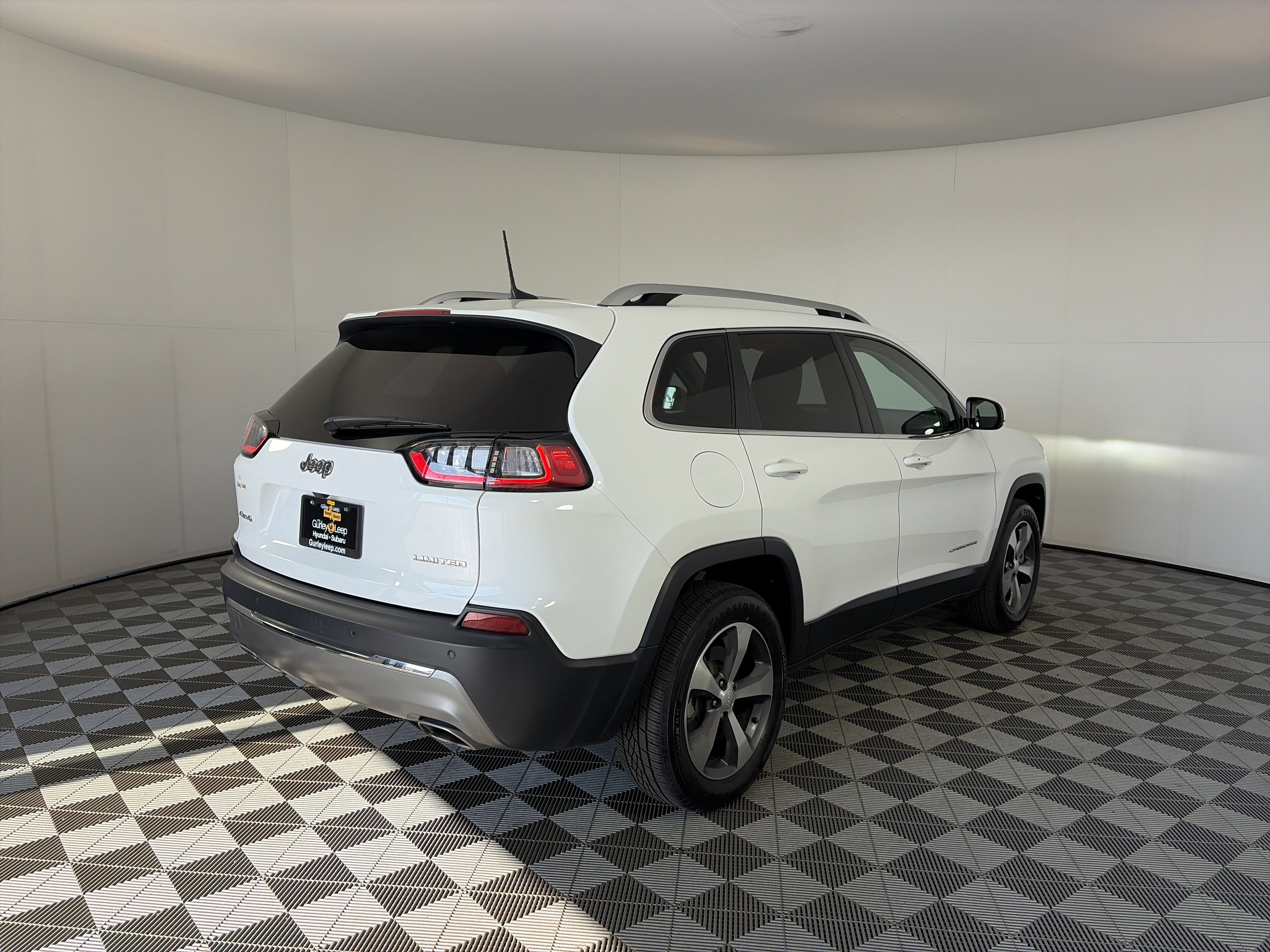 Used 2020 Jeep Cherokee Limited AWD/4WD image 10