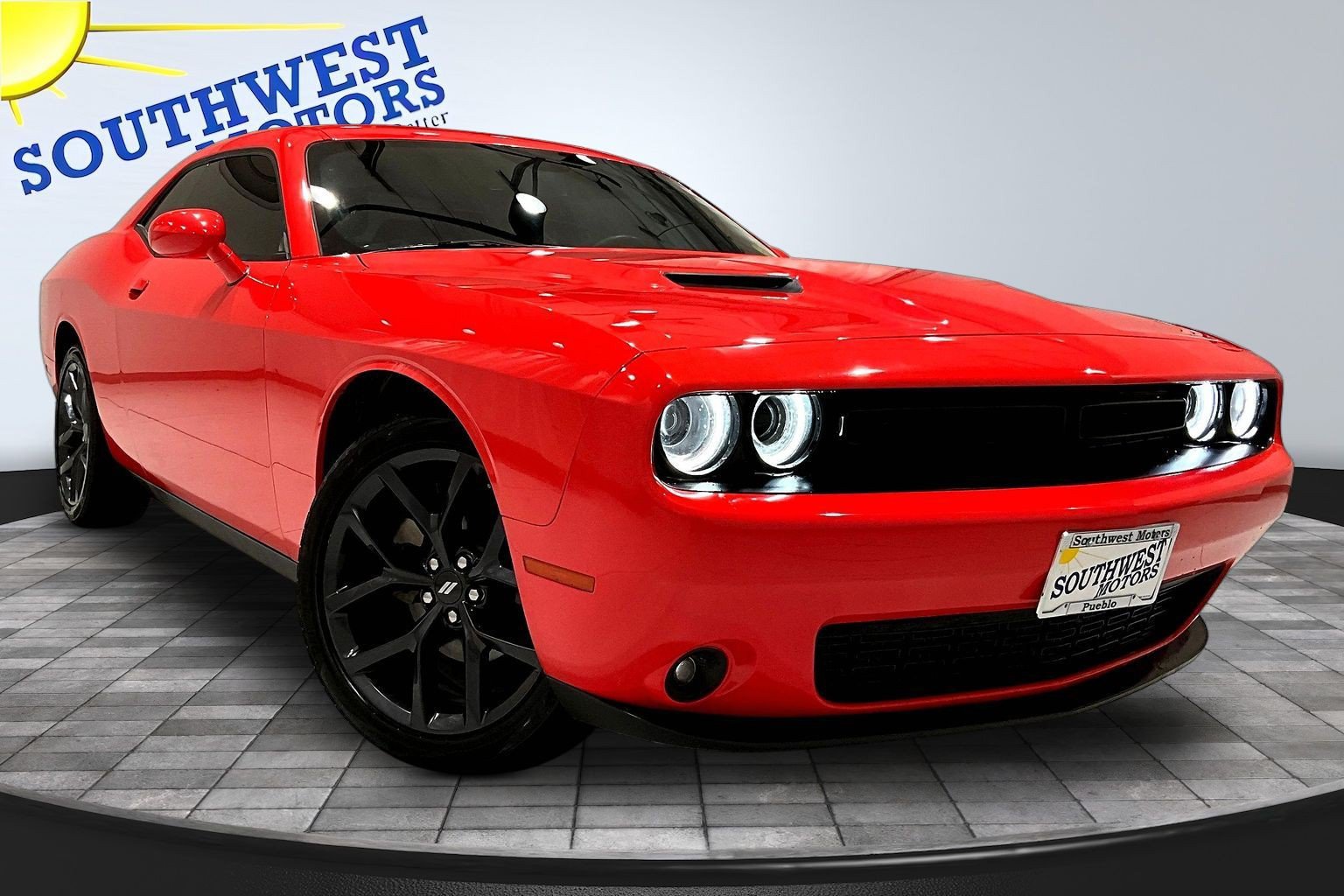 Used 2023 Dodge Challenger SXT w/ Blacktop Package RWD image 3