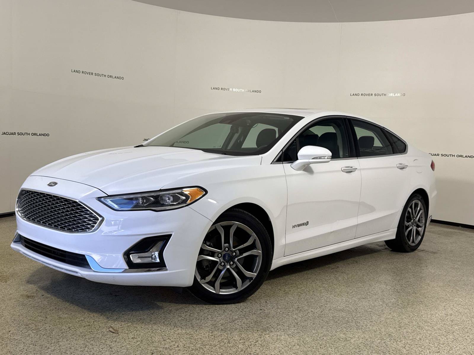 Used 2019 Ford Fusion Titanium FWD image 1