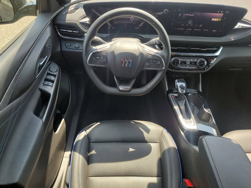 Used 2025 Buick Envista Sport Touring FWD image 10