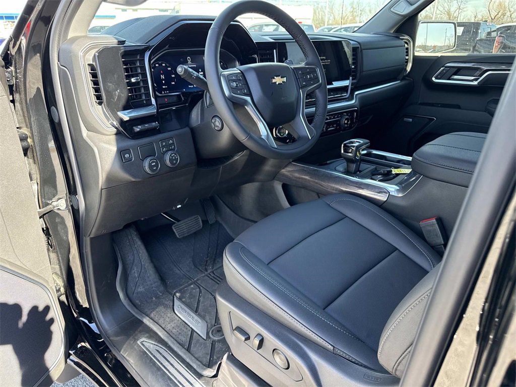 New 2026 Chevrolet Silverado 1500 LTZ w/ LTZ Premium Texas Edition image 9