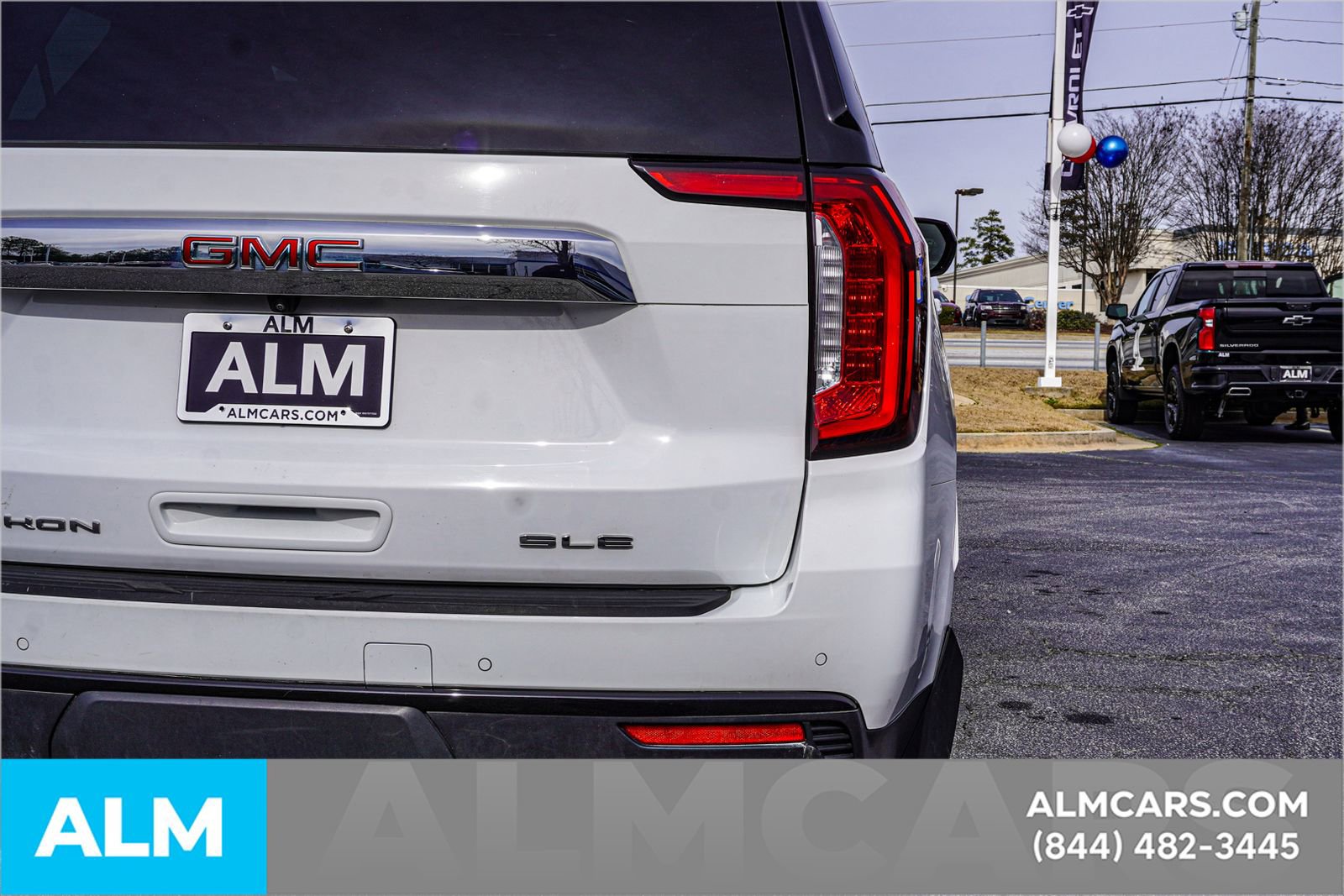 Used 2024 GMC Yukon SLE w/ LPO, Floor Liner Package image 16