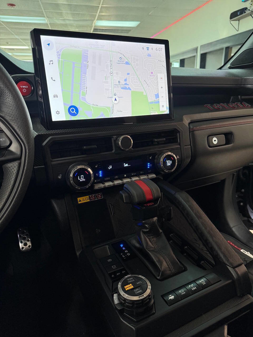 Used 2025 Toyota Tacoma TRD Pro AWD/4WD image 8