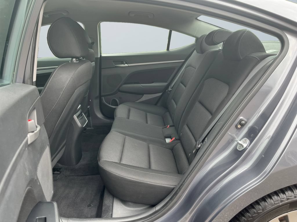 Used 2017 Hyundai Elantra Sedan FWD image 13