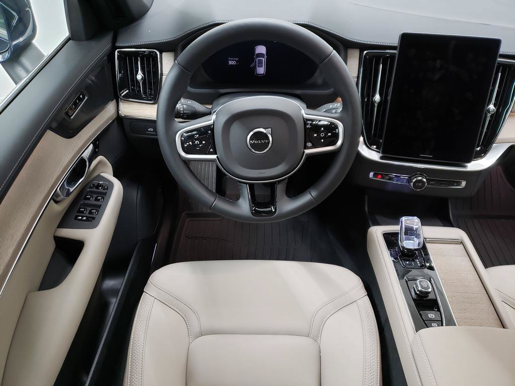 New 2026 Volvo XC90 B6 Plus w/ Protection Package Premier AWD/4WD image 10
