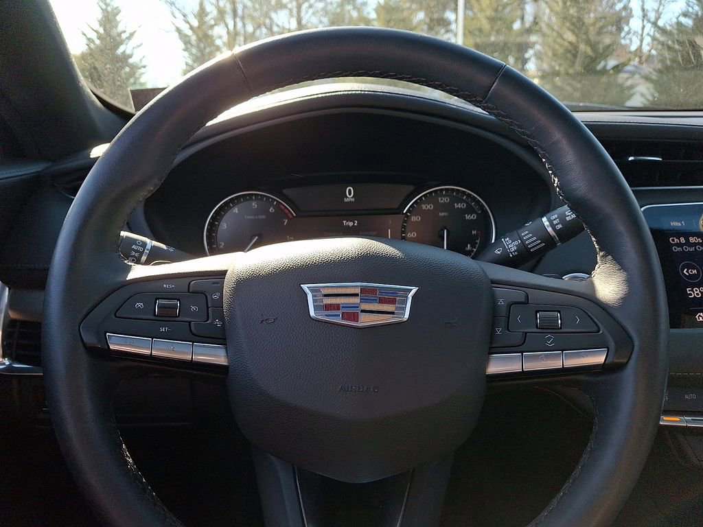 Used 2023 Cadillac XT4 Premium Luxury image 21