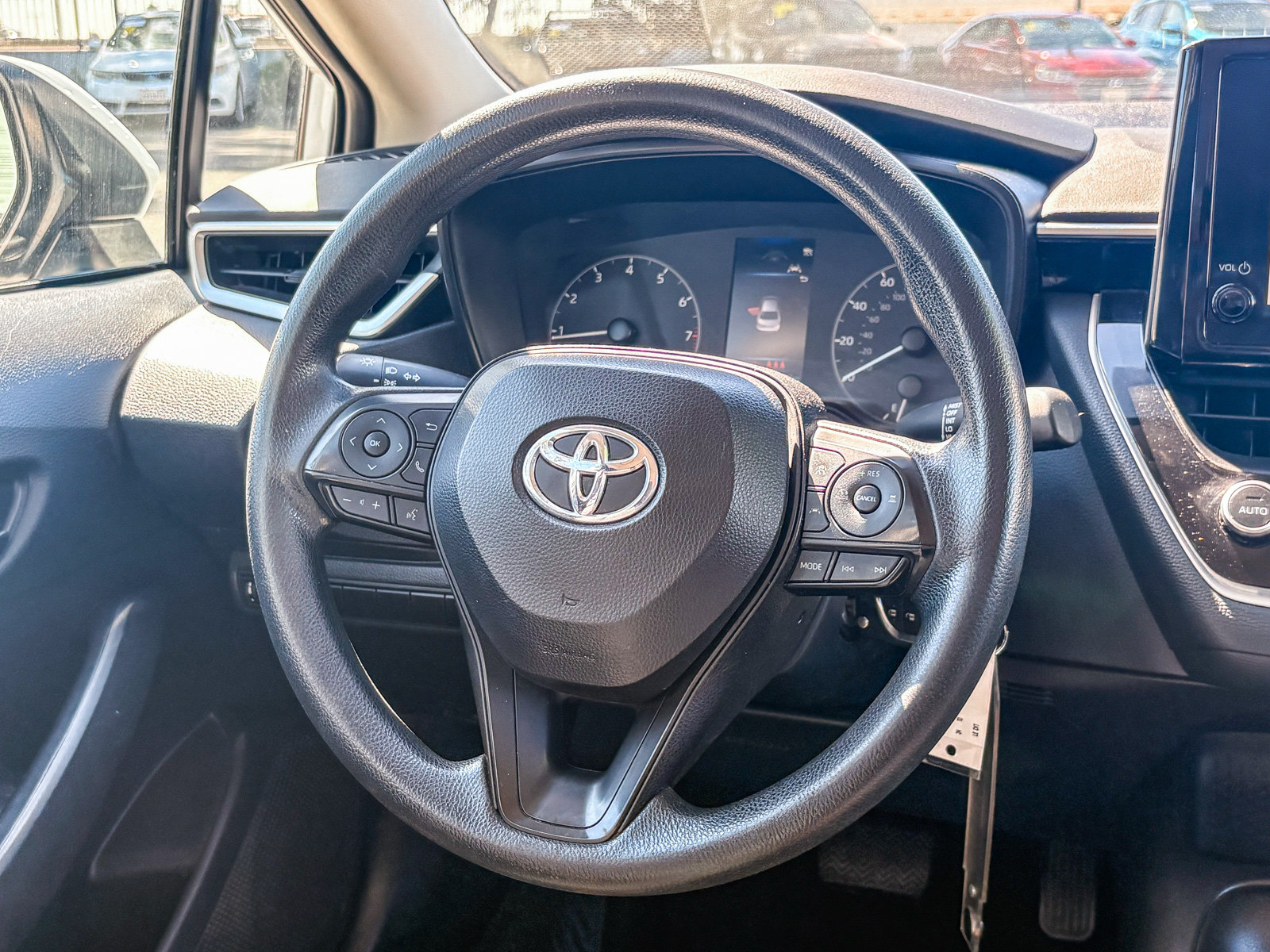Used 2024 Toyota Corolla LE FWD image 15