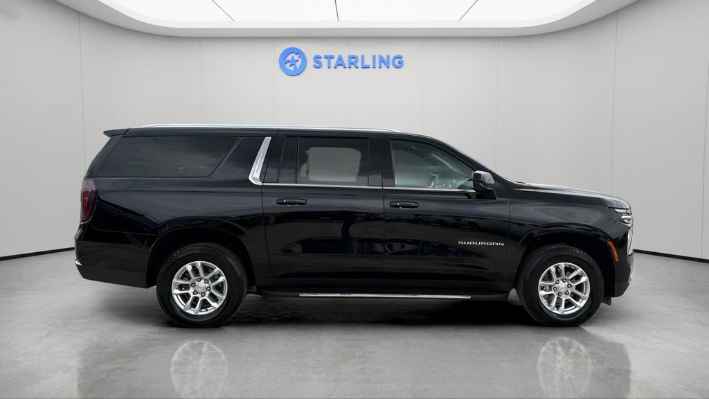 Certified 2025 Chevrolet Suburban LS RWD image 12