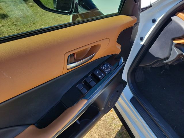 Used 2025 Lexus IS 350 F Sport w/ Accessory Package image 9