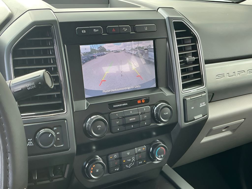 Certified 2020 Ford F250 XLT w/ XLT Premium Package AWD/4WD image 16
