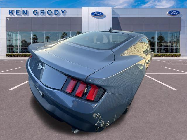 Used 2024 Ford Mustang Coupe RWD image 8