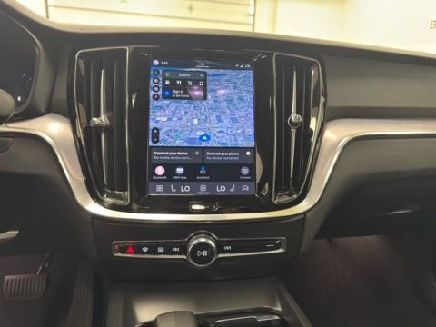 Used 2024 Volvo S60 B5 Core FWD image 17