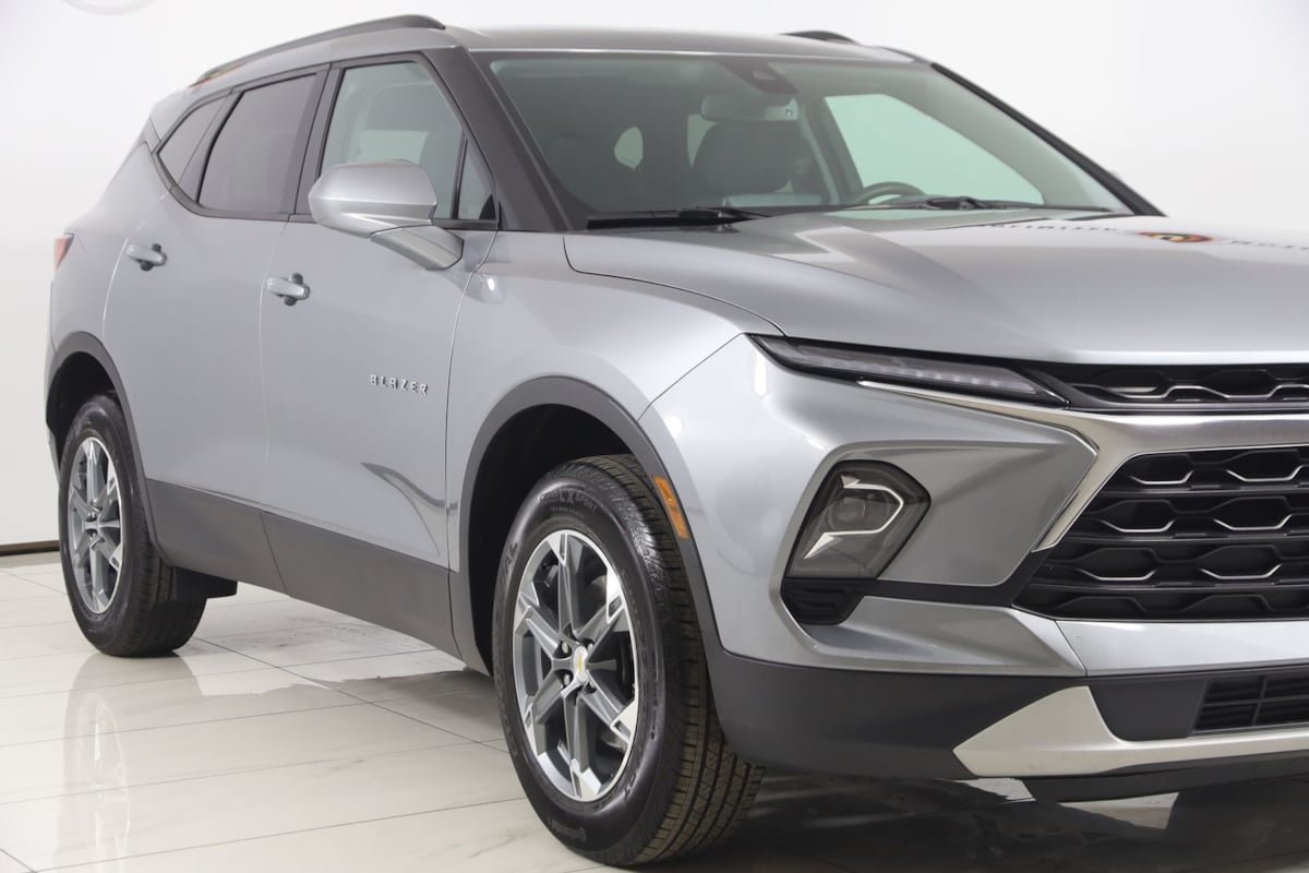 Used 2024 Chevrolet Blazer LT w/ Convenience Package FWD image 36