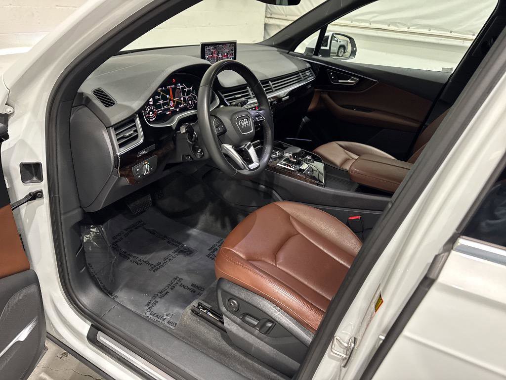 Used 2018 Audi Q7 3.0T Premium Plus w/ Premium Plus Package image 32