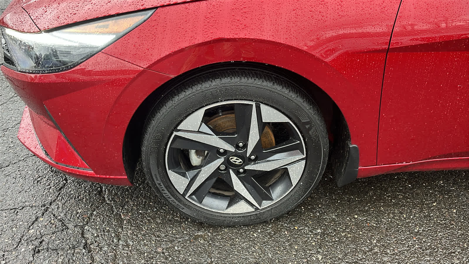 Used 2023 Hyundai Elantra SEL w/ Convenience Package image 2