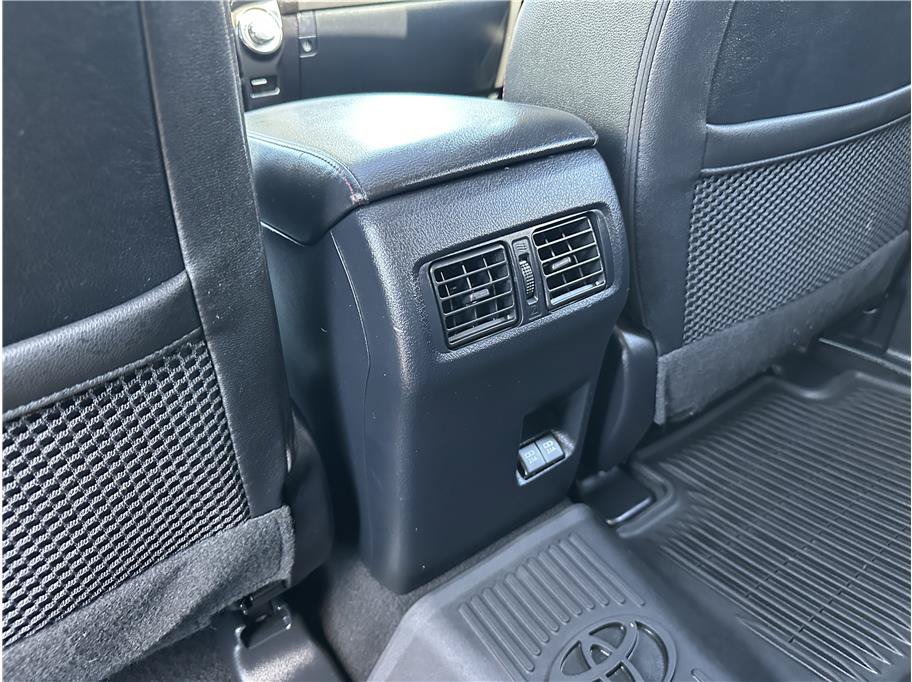 Used 2020 Toyota 4Runner Venture w/ Moonroof Package AWD/4WD image 18