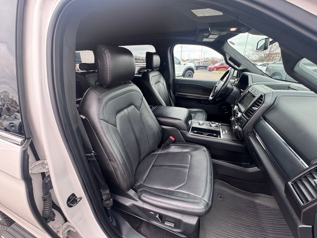 Used 2018 Ford Expedition Limited w/ Equipment Group 302A image 17