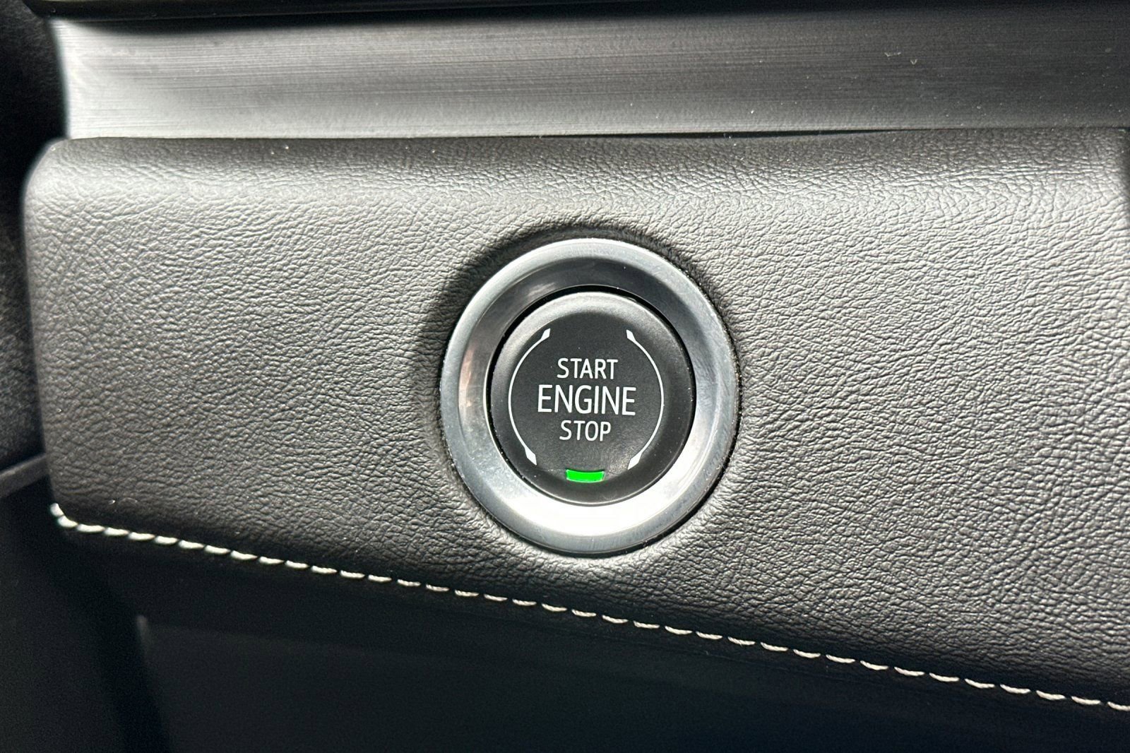 Used 2024 Cadillac Escalade Sport w/ LPO, ONYX Package AWD/4WD image 25