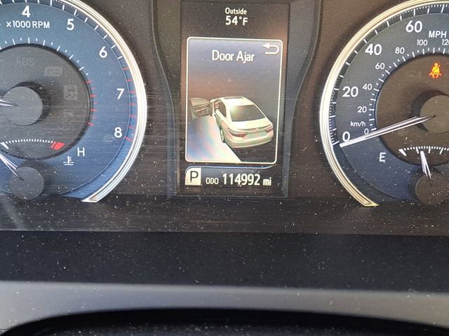 Used 2015 Toyota Camry XLE image 9