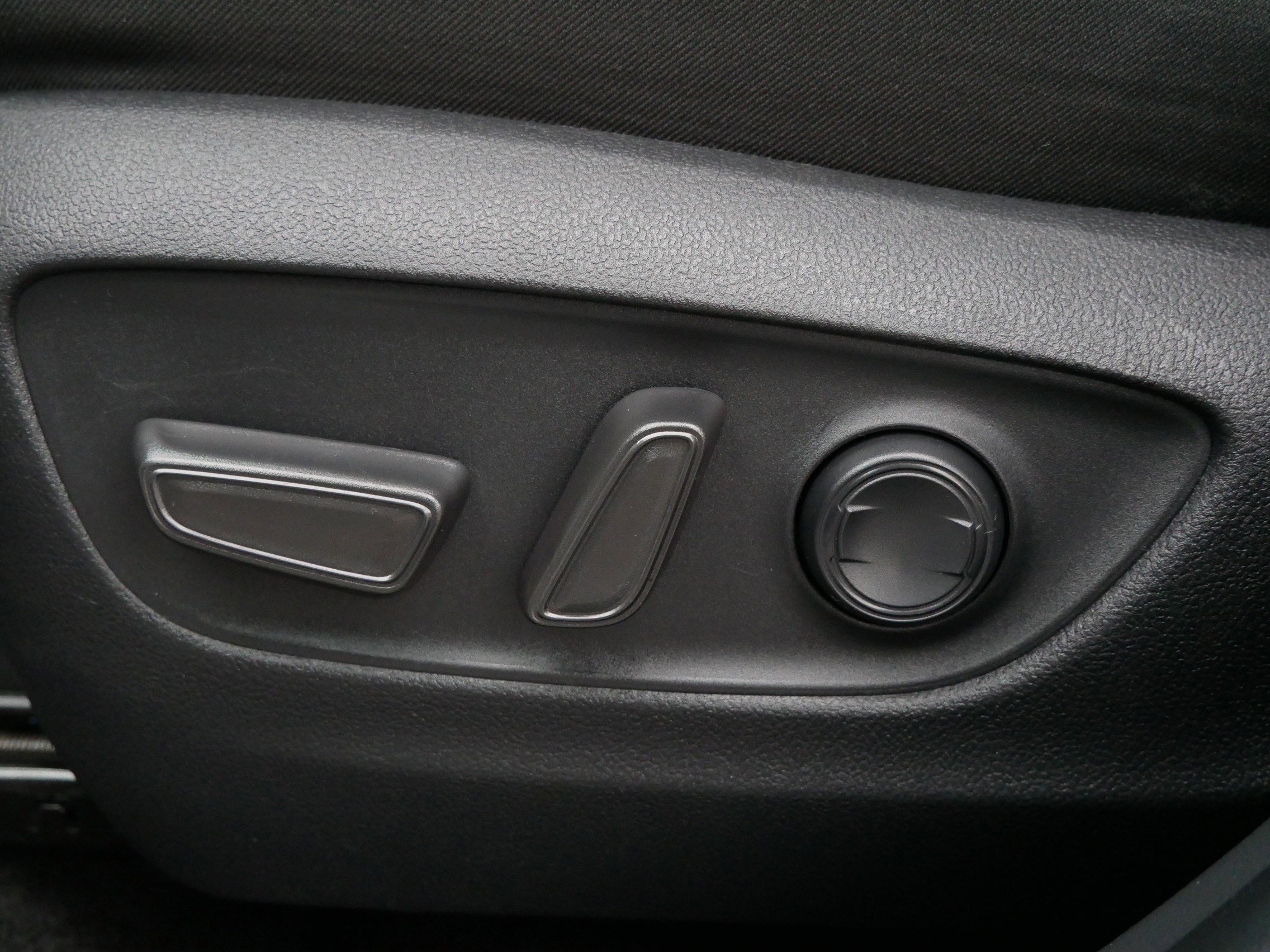 Used 2024 Toyota RAV4 XLE AWD/4WD image 19