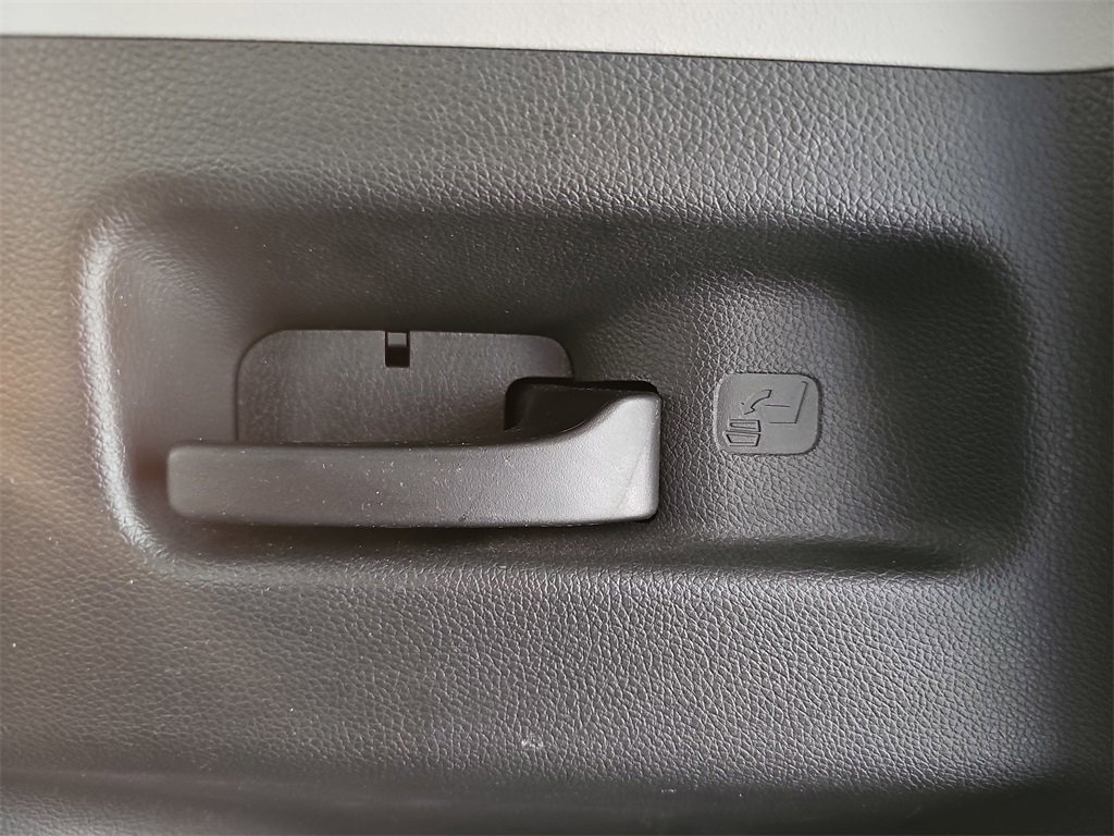 Used 2021 Honda CR-V EX image 17