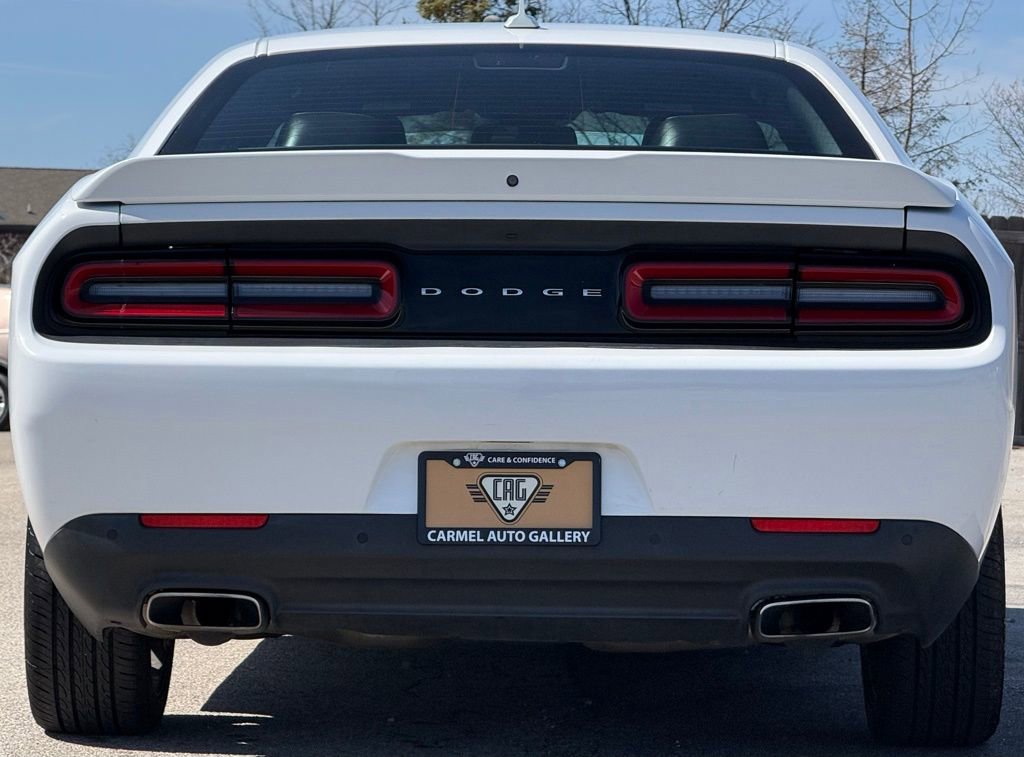 Used 2018 Dodge Challenger SXT Plus RWD image 4