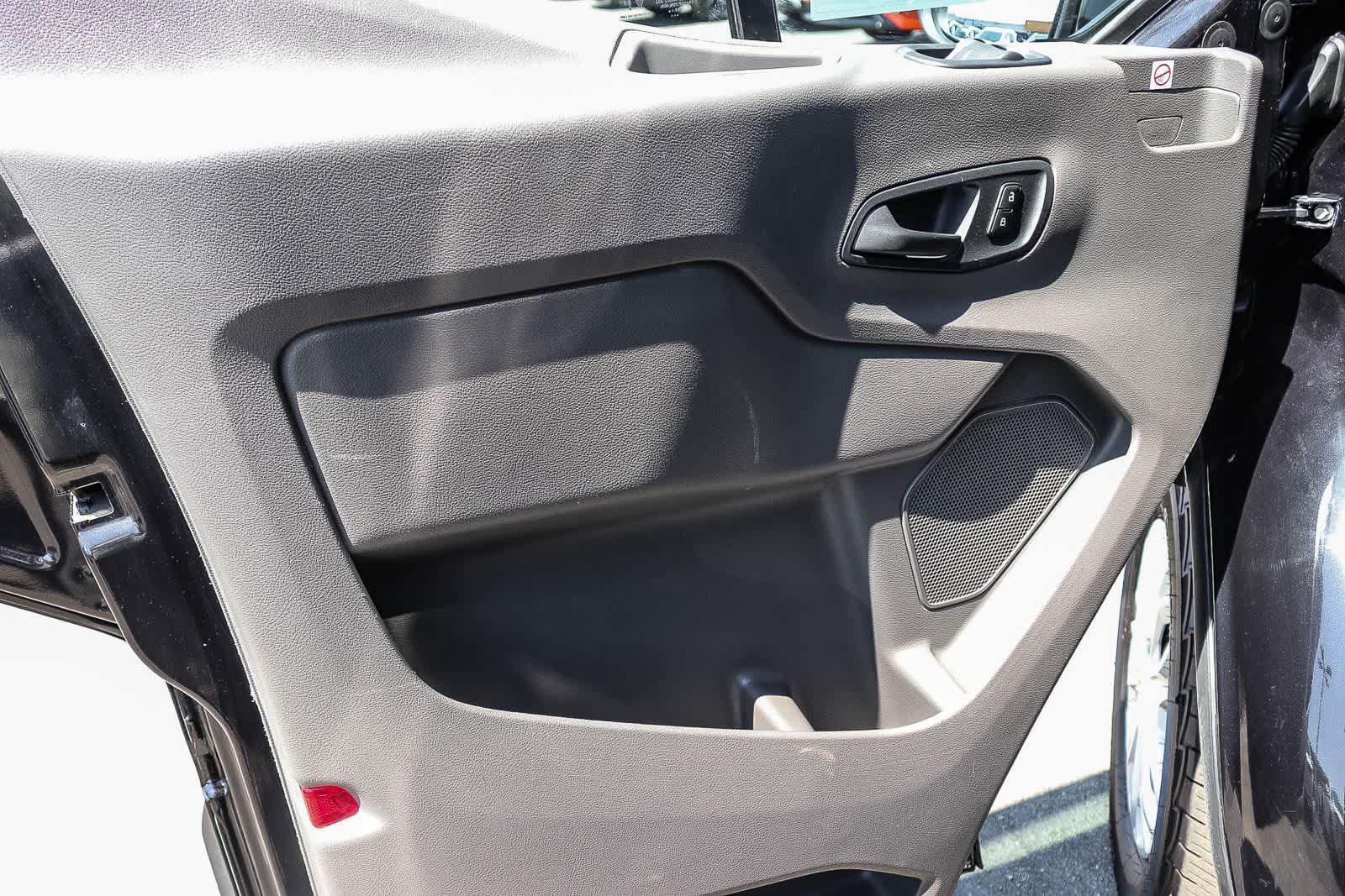 Used 2020 Ford Transit 350 XLT RWD image 22