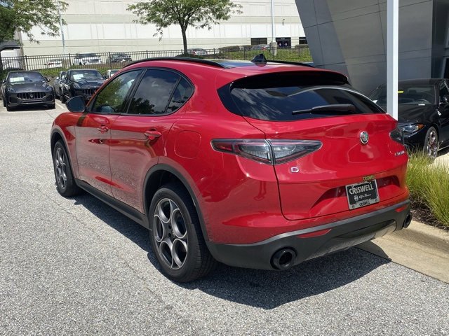New 2025 Alfa Romeo Stelvio Sprint image 7