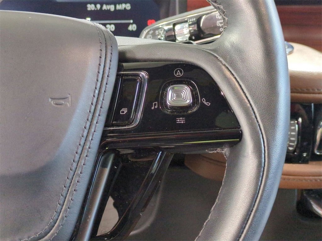 Certified 2023 Lincoln Aviator Reserve w/ Equipment Group 201A image 21