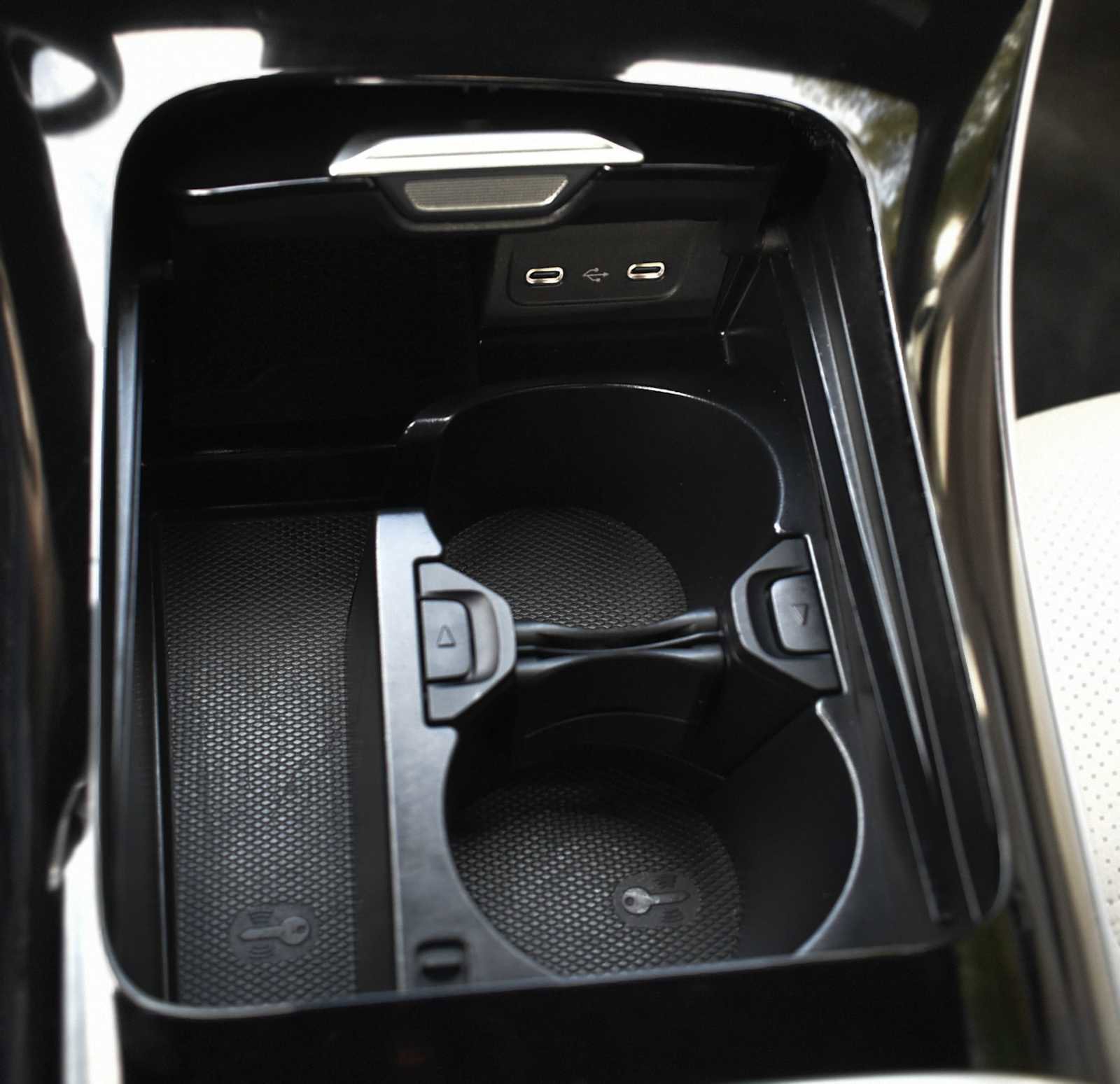Used 2025 Mercedes-Benz C 300 4MATIC Sedan image 20