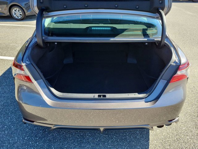 Used 2023 Toyota Camry SE image 19